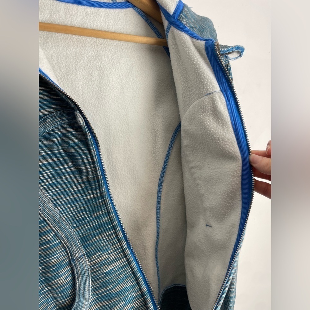 Lululemon Scuba Hoodie “Wee Are From Space” Size 6 - Picture 7 of 10